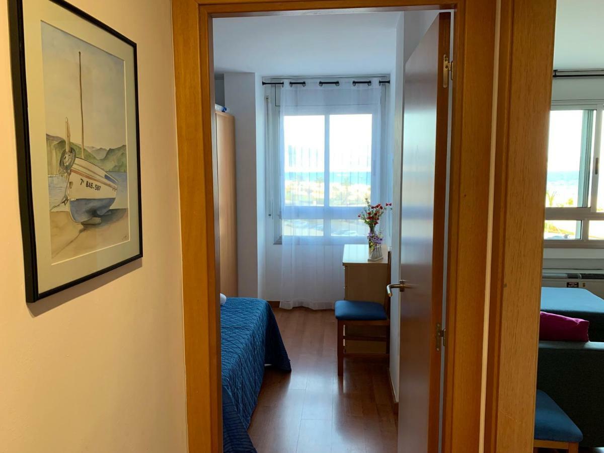 Apartamento En Primera Linea De Mar Lägenhet Empuriabrava Exteriör bild